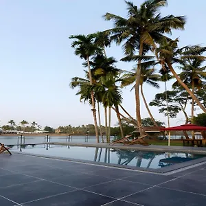 https://lhasa-ayurveda-and-wellness-resort.kerala-hotels.net