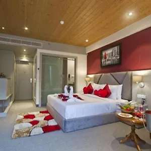 Hotel The Flight Path, New Delhi