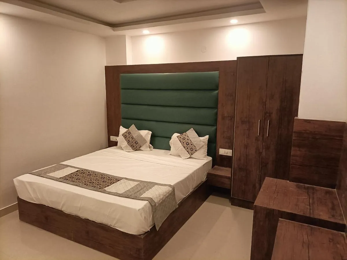 Hotel Tark Inn Near Igi Airport New Delhi India