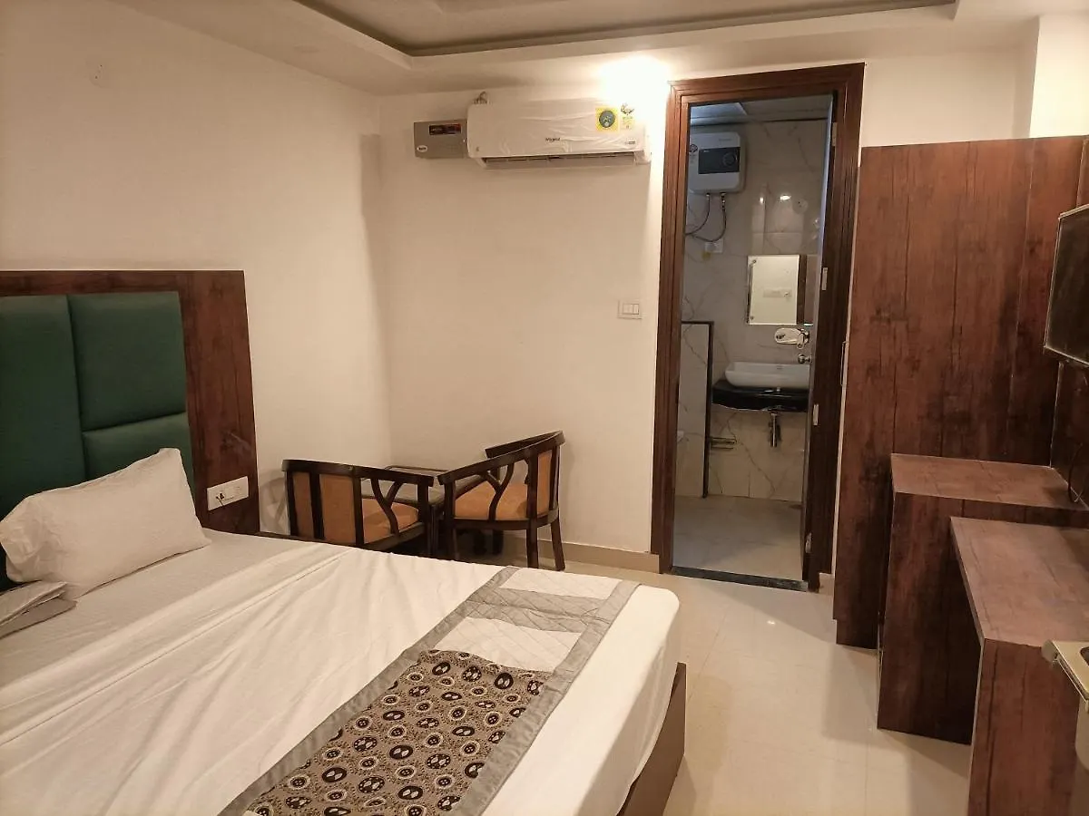 Hotel Tark Inn Near Igi Airport New Delhi 3*,  India